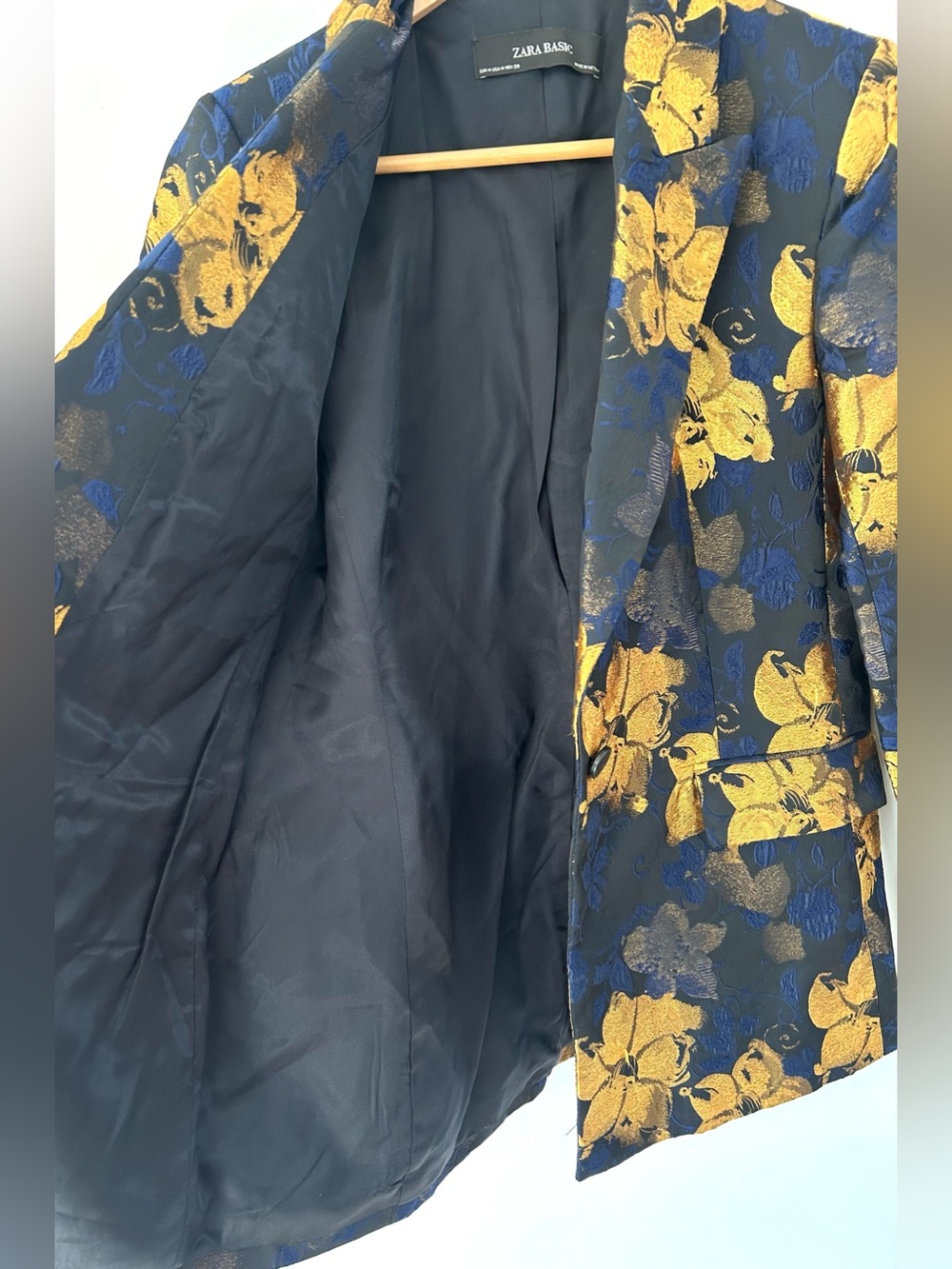 ZARA Metallic Gold Floral Brocade Jacquard Blazer Jacket | Medium | - Picture 7 of 10